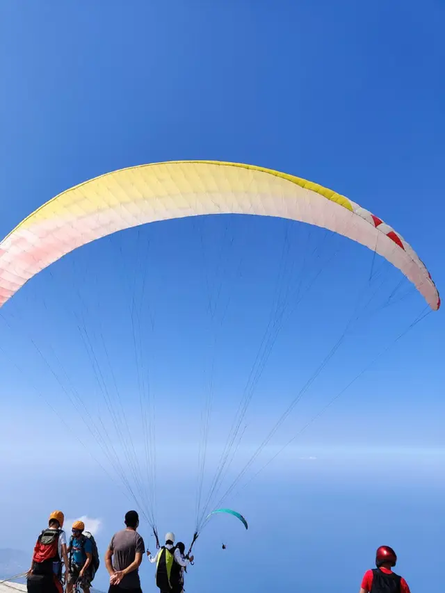 🪂 Paragliding in Wanning | Must-Visit Spots + Tips!