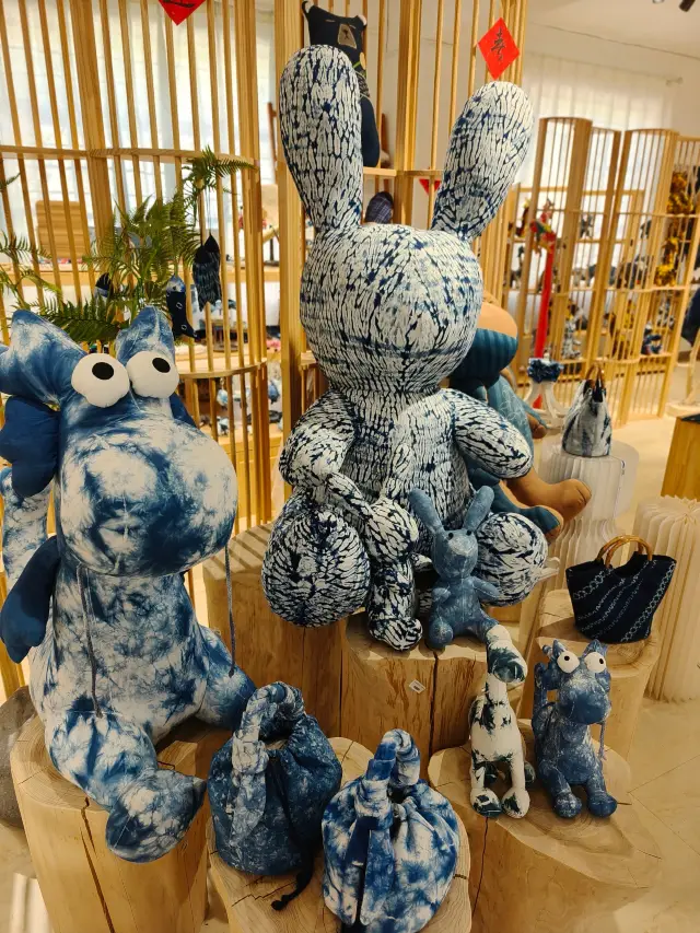 來大理怎能不體驗扎染呢？