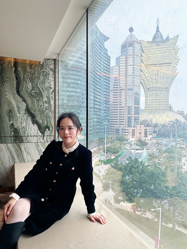 為了拍下這輯照片，我入住了澳門這間酒店