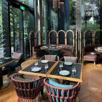 lovely place for dinner and drinks