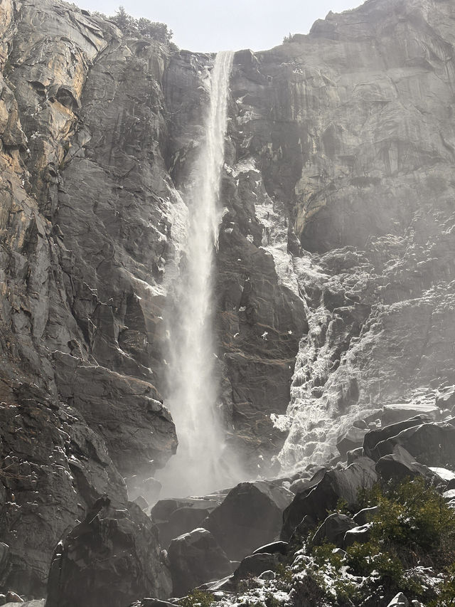 📍Bridalveil Falls - A Natural Wonder, The Sheer Force Of Water 🏞️
