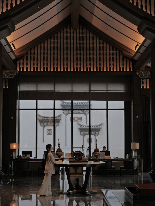 晨起煮茶聽雨，暮歸詩意棲居｜宋品酒店