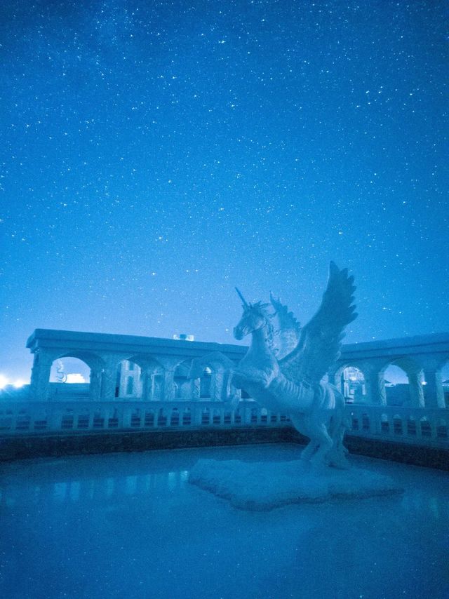 在茶卡鹽湖仰望星空