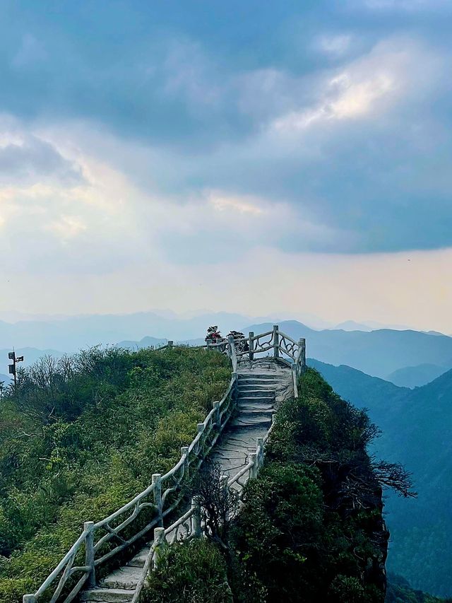 冷門到心坎裡!瀑布漂流、溶洞夜遊|避暑神仙地! 冷門到心坎裡!瀑布漂流、溶洞夜遊|避暑神仙地!