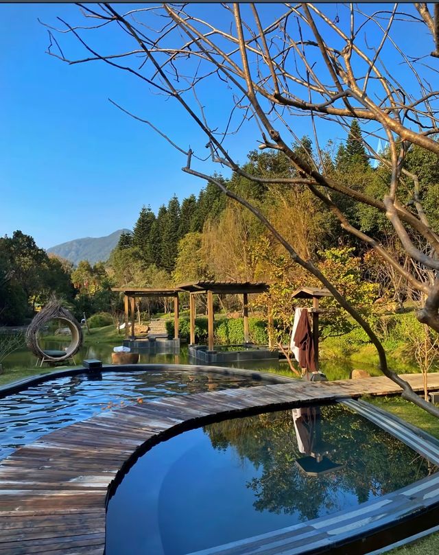 半月山天然溫泉