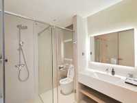 青島出遊之棧橋餵海鷗看落日