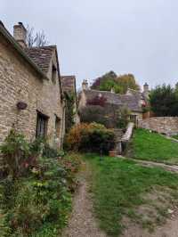 詩情畫意的拜伯里（bibury）