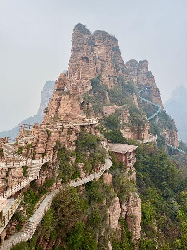 雲端漫步東太行雄、奇、險、峻令人意外 雲端漫步東太行雄、奇、險、峻令人意外