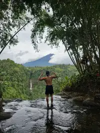 藍棉瀑布 火山雲海與雨林瀑布 被真誠打動