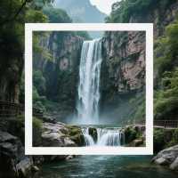 就像一位藏在深閨的絕色佳人，一顰一笑都讓人沉醉