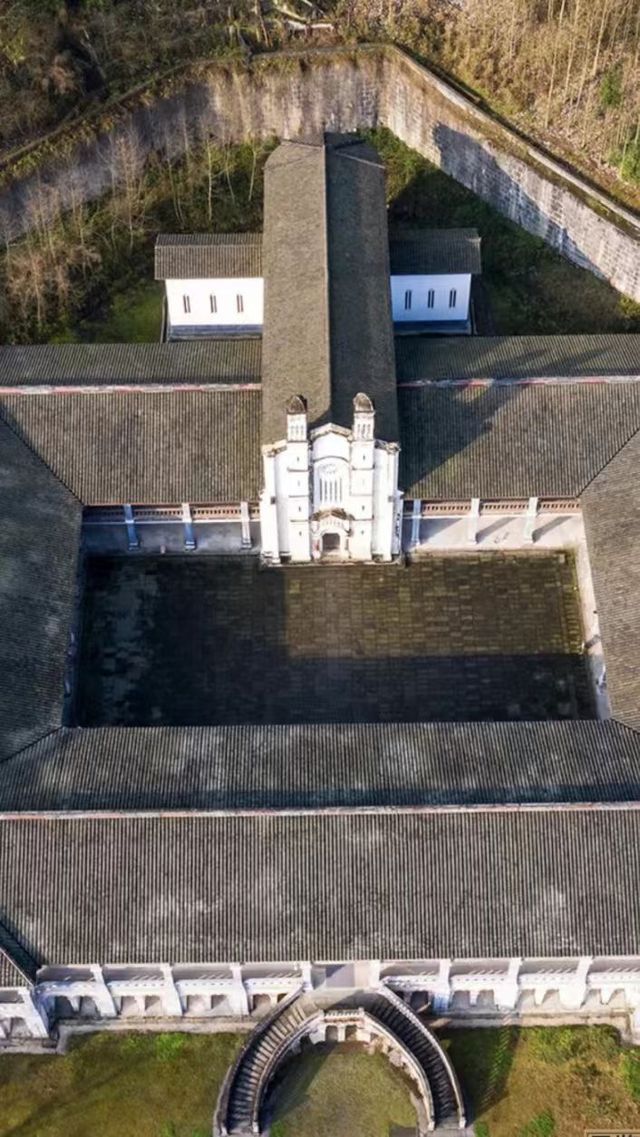 白鹿赴一場中法音樂與酒香之約 白鹿赴一場中法音樂與酒香之約