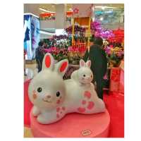 花滿東港．玉兔迎福。東港城