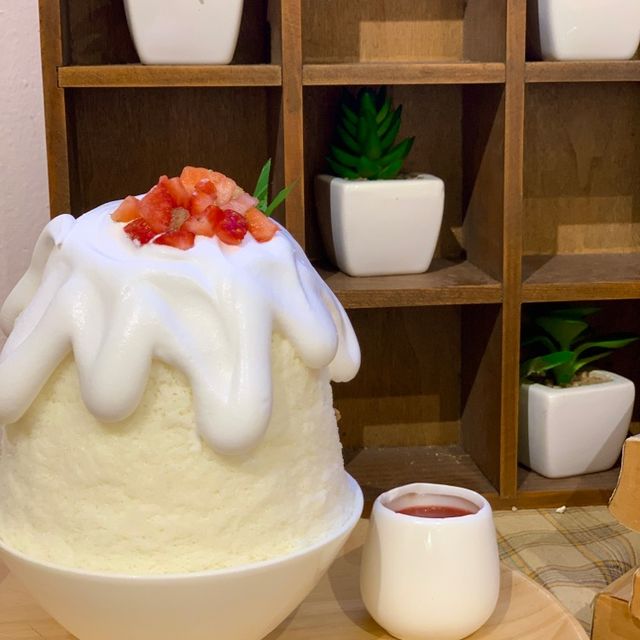 Yoohooooo! Super desserts in Kota Bahru-ooo!