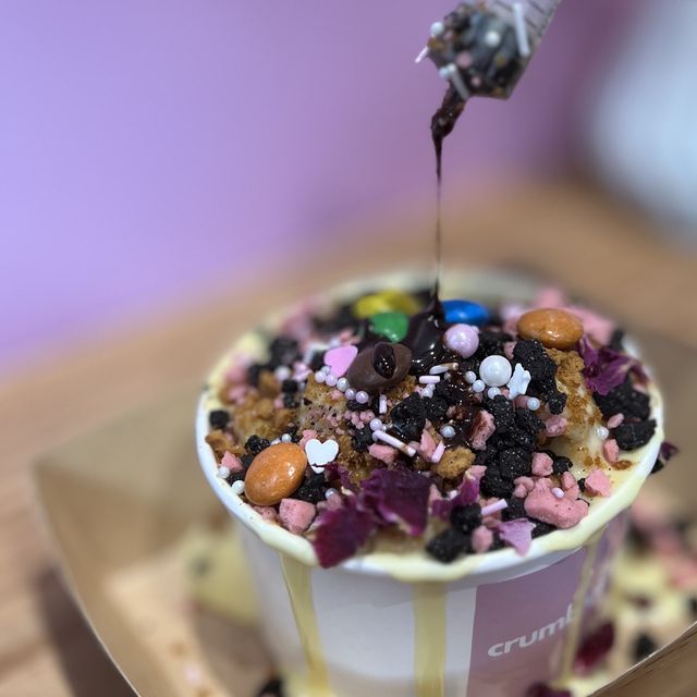 📍香港大角咀｜Crumbled · 英國金寶過江龍！粉紅色主題滿滿少女心💕