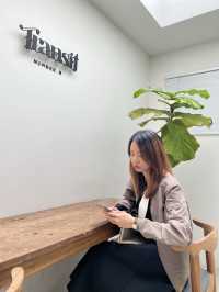 Transit Number 8 คาเฟ่สไตล์มินิมอล
