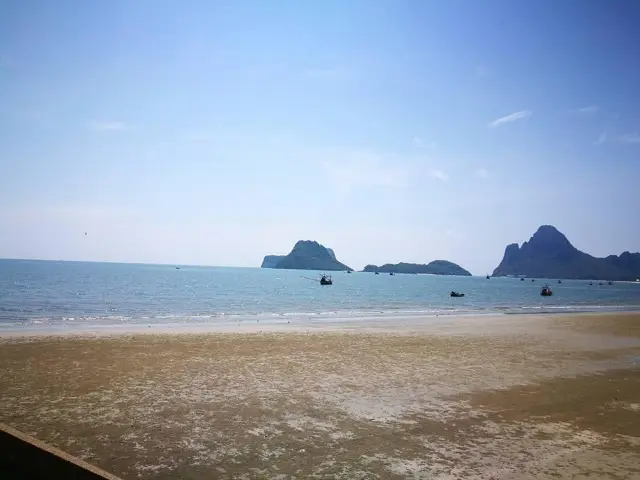 เกาะทะลุ