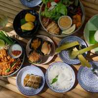 Natura cafe คาเฟ่&ร้านอาหาร ในสวนลิ้นจี่