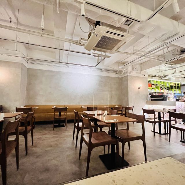 木系餐廳
