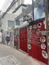 เสพงานอาร์ตที่ตลาดน้อย