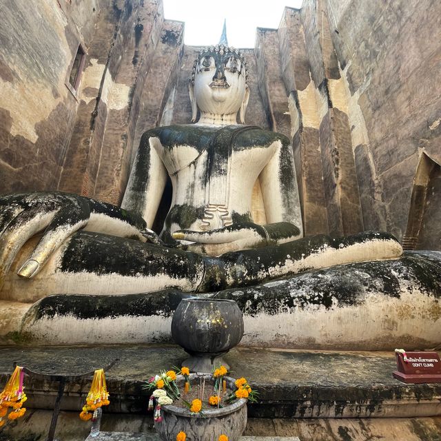 ไหว้พระวัดมหาธาตุ สุโขทัย