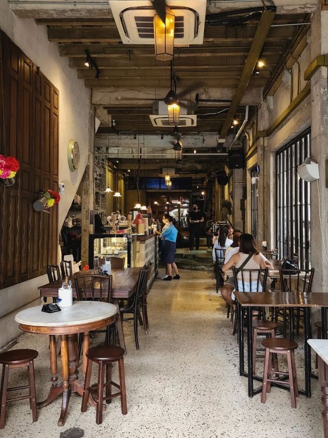 Insta-Worthy Cafe In Kuala Lumpur🇲🇾