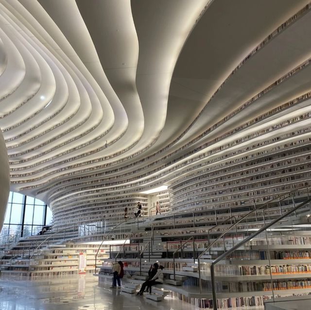 🖼️高雄市立圖書館總館😎後現代圖書館📚