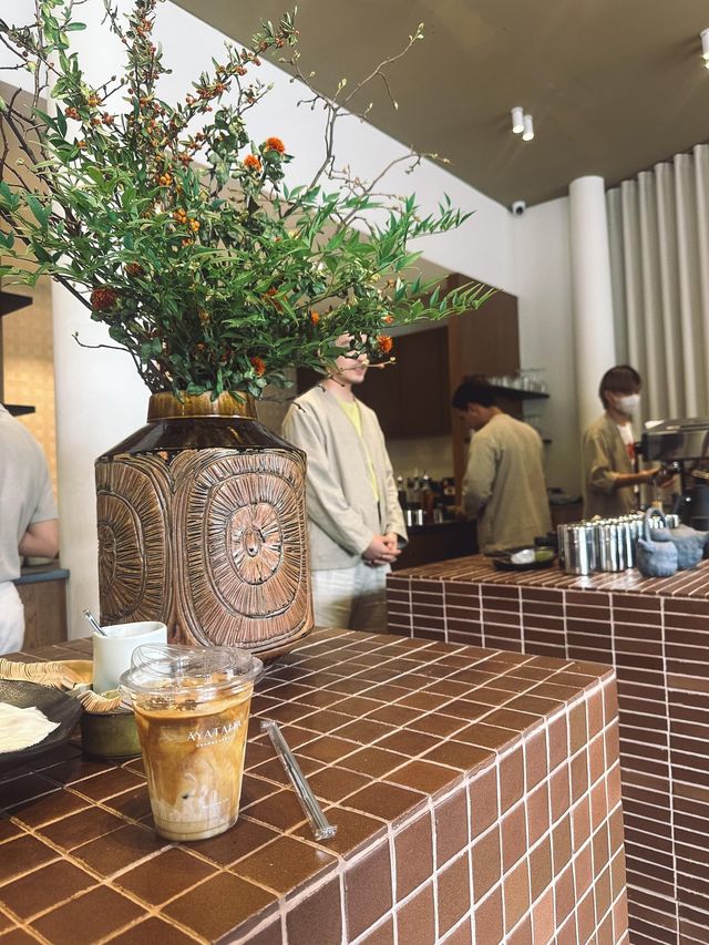 📱คาเฟ่ : AYATANA.cafe เจริญกรุง 