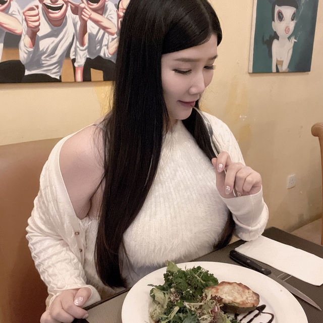 九龍城好食西餐，驚喜豬架特別！