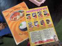 ร้านราดหน้าหมูนุ่ม ที่ไม่ได้มีเมนูเด็ดแค่ราดหน้า