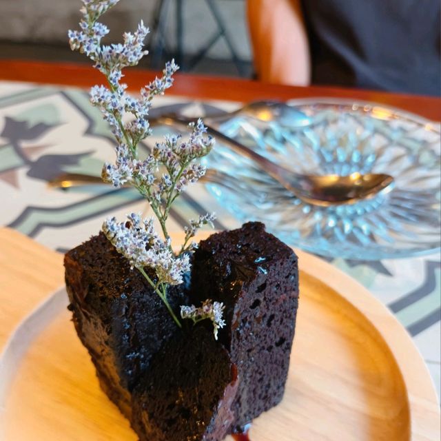 คาเฟ่สวย บางลำพู ณ บวร Na bowon ☕️🫖🍞