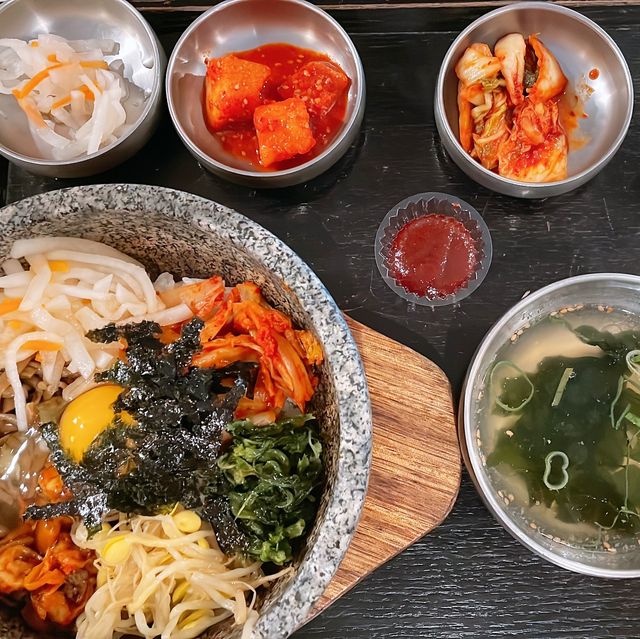 【60時間煮込んだ牛骨だしで作る】絶品キムチチゲ！in大阪鶴橋