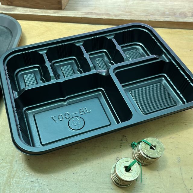 【韓国ソウル・通仁市場】葉銭とおかずを交換してマイお弁当を作る「お弁当カフェ通（とん）」