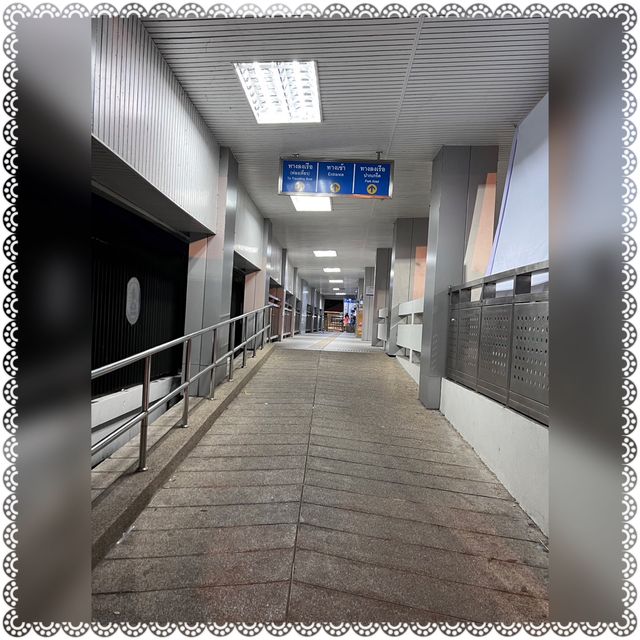 （泰國/曼谷）濱臨昭披耶河畔有摩天輪的碼頭夜市-Asiatique河濱夜市
