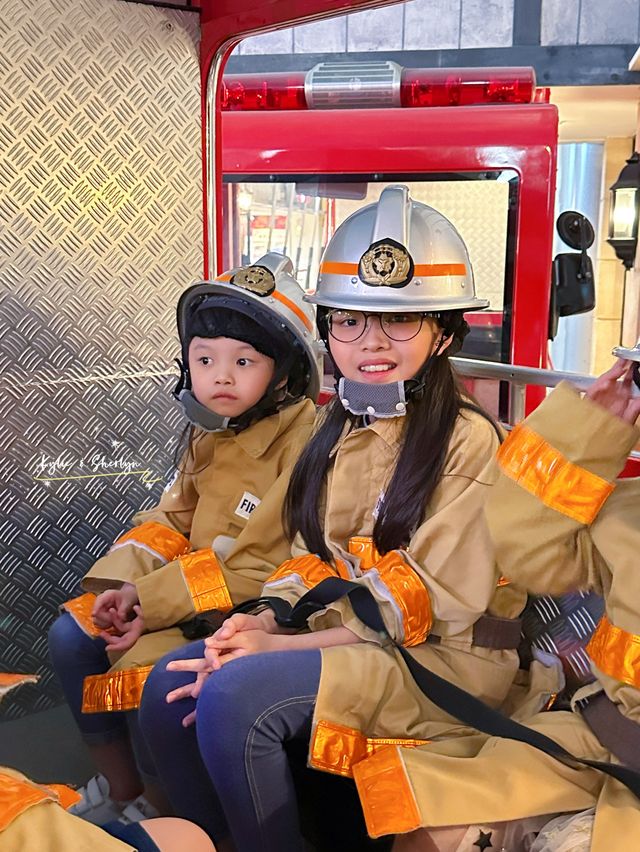 當一天快樂的小童工 ｜ Kidzania甲子園
