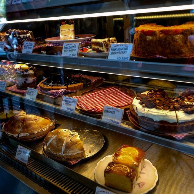 ร้านเล็กๆ ที่เค้กอร่อยแสงออกปาก