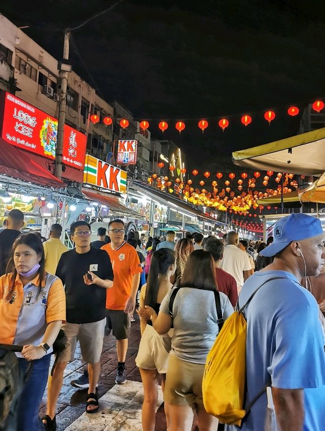 Jalan Alor, the Foodies' Paradise!