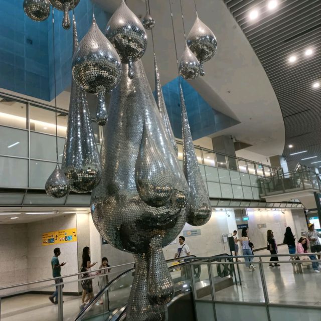 MRT Artistic Design 