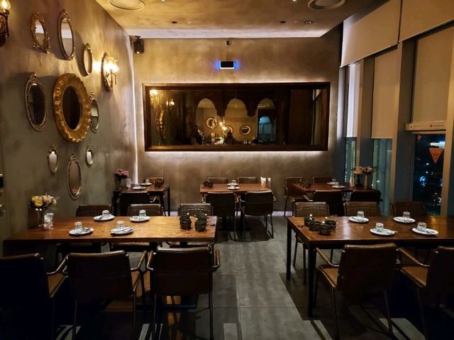 A nice Indian dinner at Restaurant Agra, Lotte World Mall