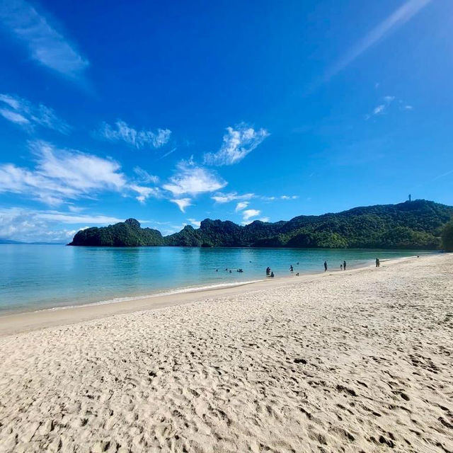 Tanjung Rhu Beach