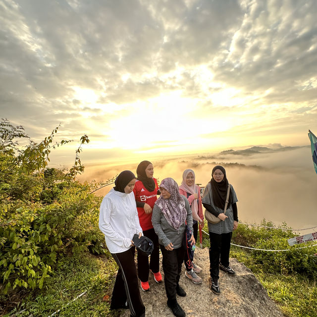 Hiking at Bukit Belacon Lahad Datu