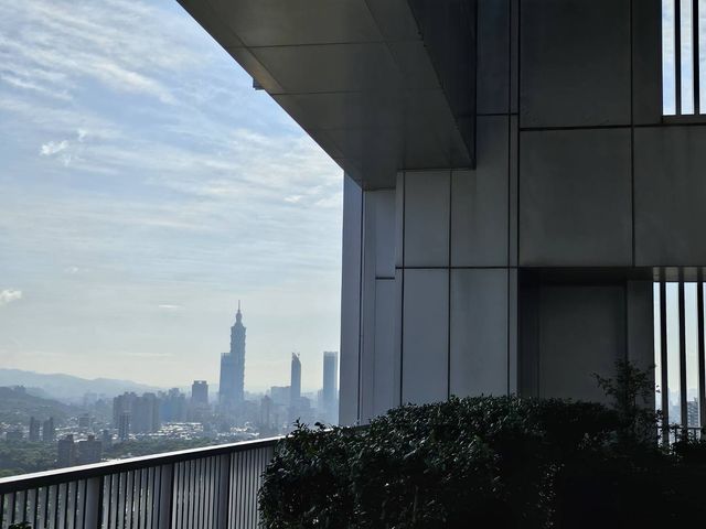 秋味正濃 南港好眠 六福萬怡酒店精緻套房