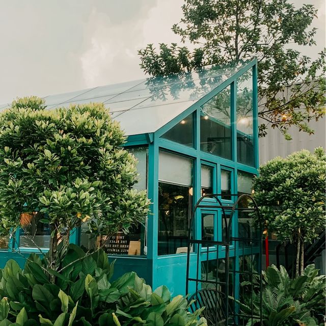 POLA-DOLA Cafe & Kitchen