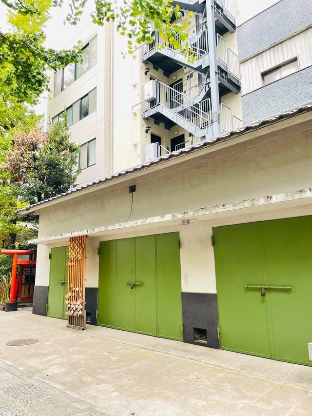 【東京都/銀杏岡八幡神社】「錦秋詣」金色の銀杏