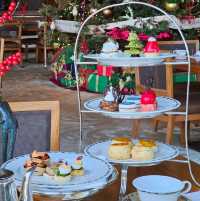 Afternoon Tea ธีมคริสมาสที่ โรงแรม เพนนินซูลา กรุงเทพฯ