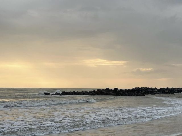 Sichon beach ทะเลภาคใต้ 