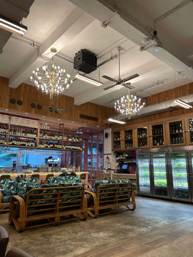 香港🇭🇰餐廳推介😍超有氣氛Chill and Grill🙉