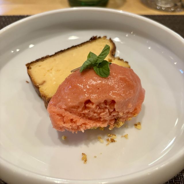 【大阪・四ツ橋】コスパ抜群で牡蠣好きにおすすめ「牡蠣と肉たらしビストロAKIRA」