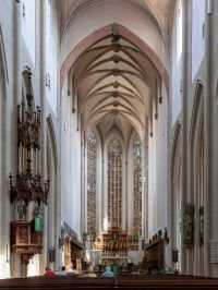 โบสถ์ใหญ่ใจกลางเมือง Rothenburg ob der Tauber