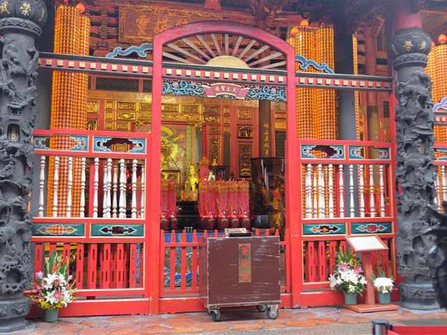 Longshan Temple: Taipei's Spiritual Haven