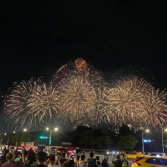 台北市大稻埕-大稻埕情人節煙火